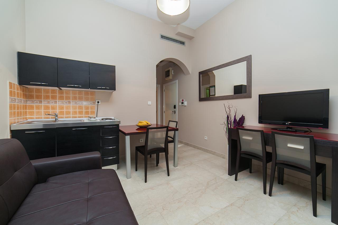 Apartments Grifone Lux แฮร์เซ็ก-โนวี ภายนอก รูปภาพ