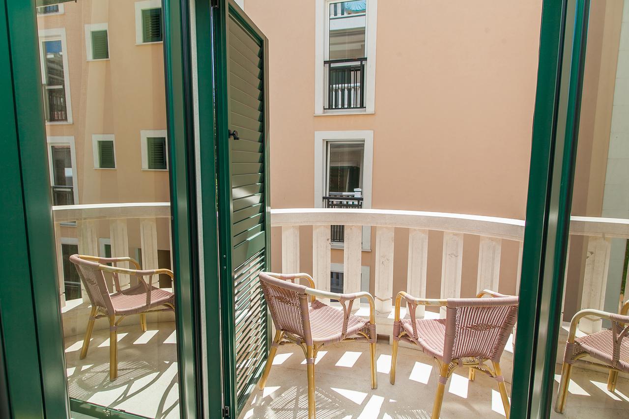 Apartments Grifone Lux แฮร์เซ็ก-โนวี ภายนอก รูปภาพ