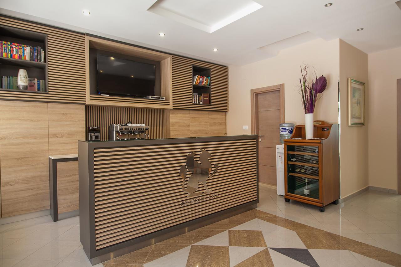 Apartments Grifone Lux แฮร์เซ็ก-โนวี ภายนอก รูปภาพ