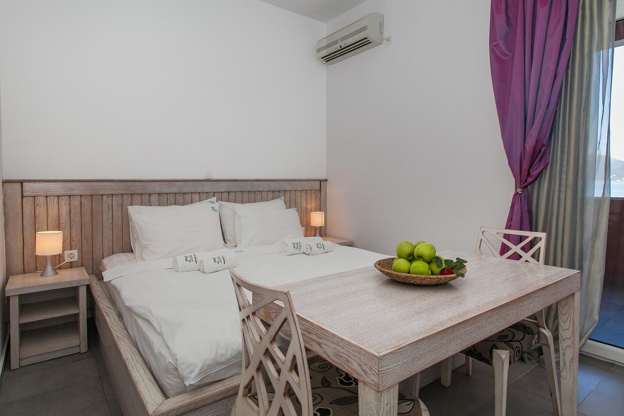 Apartments Grifone Lux แฮร์เซ็ก-โนวี ภายนอก รูปภาพ