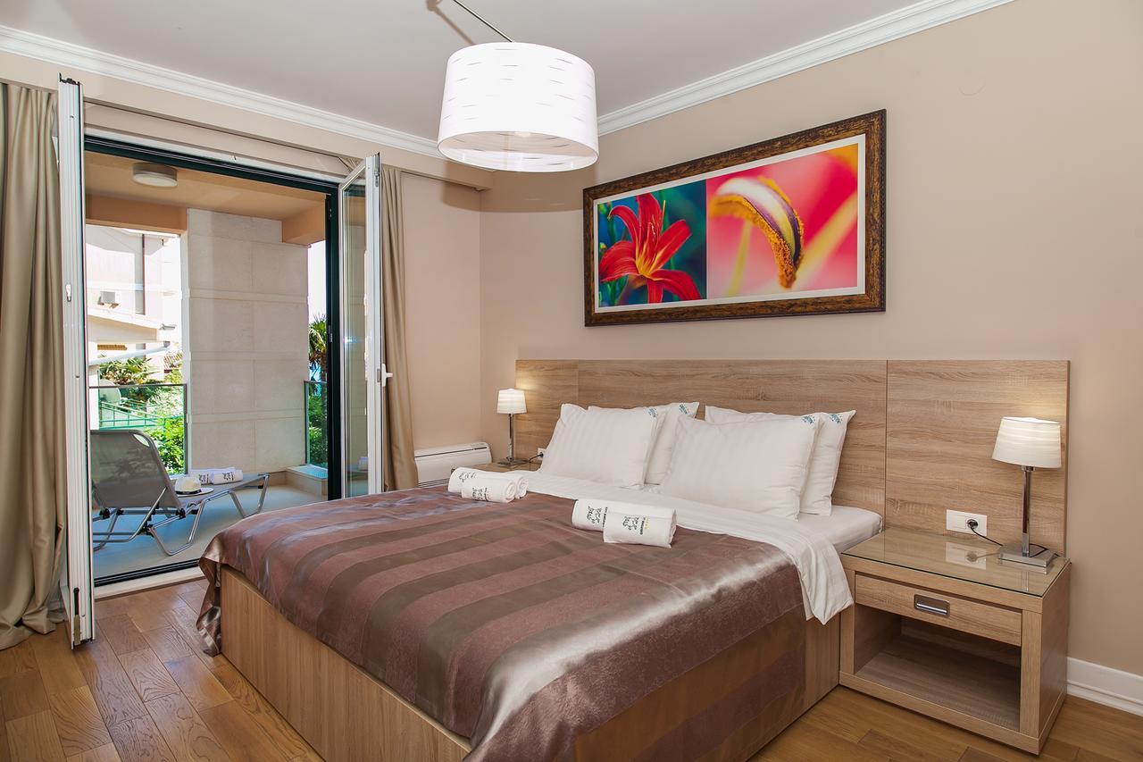 Apartments Grifone Lux แฮร์เซ็ก-โนวี ภายนอก รูปภาพ